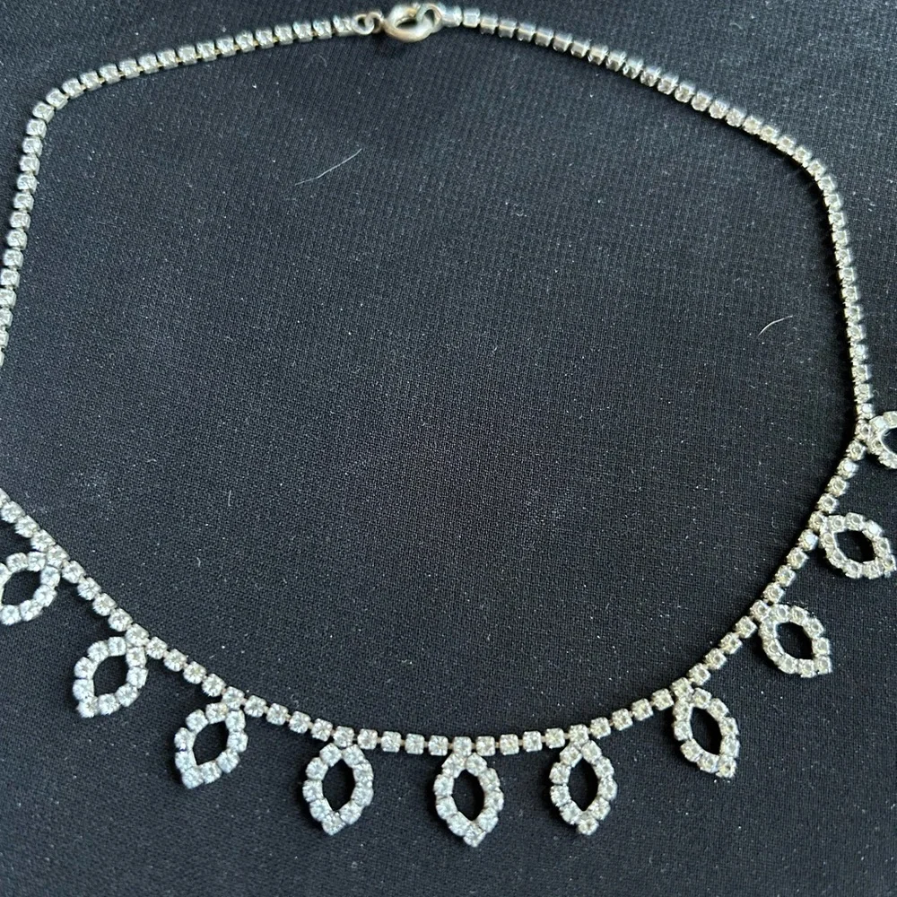 Vintage Silver Necklace with Minimalist Design and clear rhinestones - Picture 4 of 5
